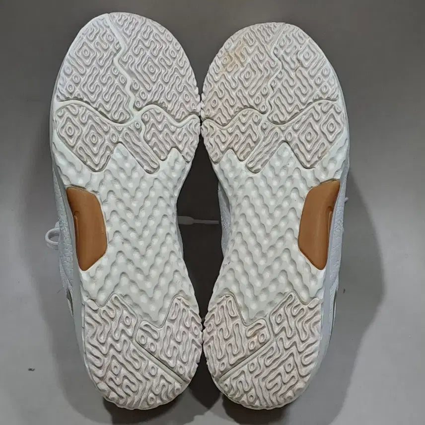 [BUNJANG] Nike ReactX Infinity Run 4 230mm Sneakers / 나이키 리액트X 인피니티 런 4 230mm