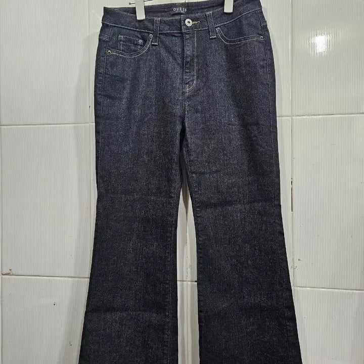[BUNJANG] Guess Bootcut Denim Pants (29) / 게스부츠컷데님팬츠(29)새상품
