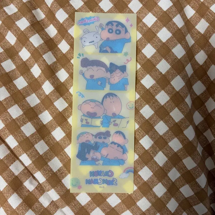 [BUNJANG] Crayon Shin-chan Summer Vacation Collaboration Cafe Maeng-gu Embroidered Pin Badge Set / 무료 덤ㅣ짱구 여름방학 콜라보카페 맹구 자수 핀뱃지 네컷사진 엽서