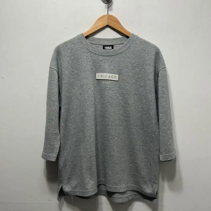 [BUNJANG] NBA Chicago Bulls Sweatshirt Gray S / NBA 시카고 불스 맨투맨 티셔츠 회색 S