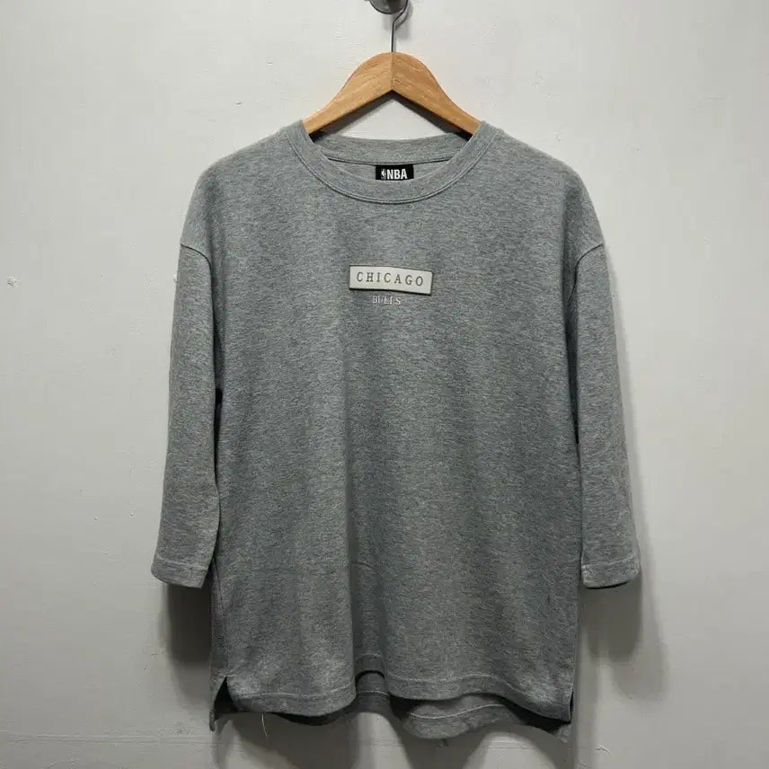 [BUNJANG] NBA Chicago Bulls Sweatshirt Gray S / NBA 시카고 불스 맨투맨 티셔츠 회색 S