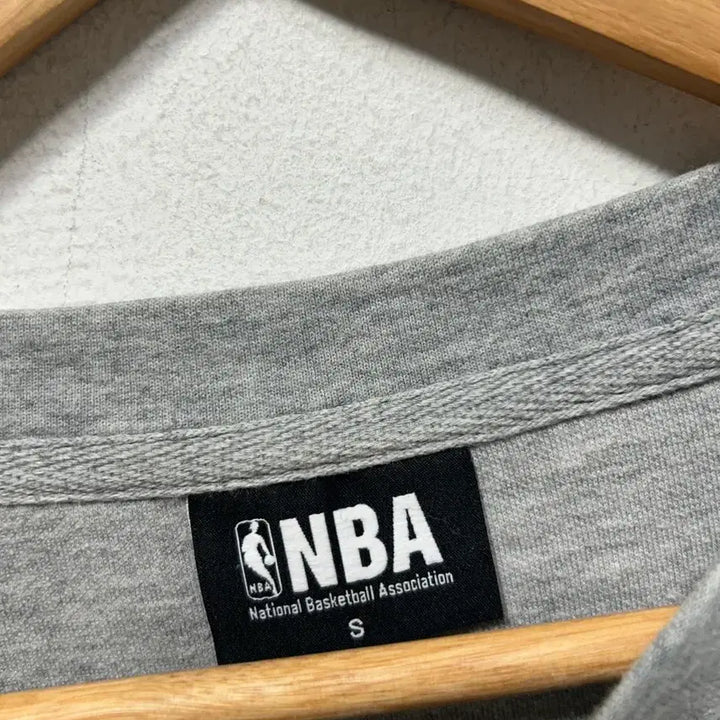 [BUNJANG] NBA Chicago Bulls Sweatshirt Gray S / NBA 시카고 불스 맨투맨 티셔츠 회색 S