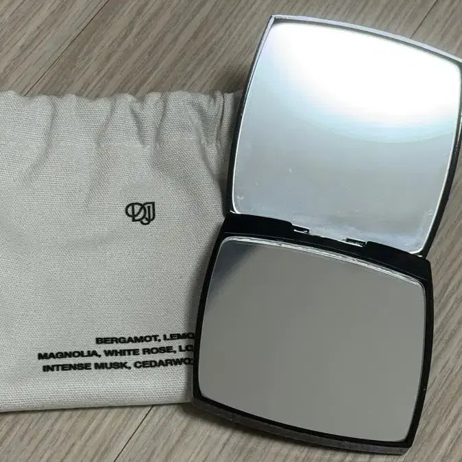 [SOLD OUT] 엔시티 도재정 굿즈 손거울