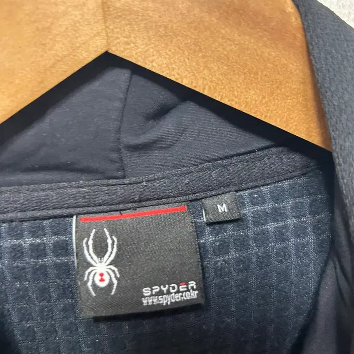 [BUNJANG] Spider Black Hooded Zip-up M / 스파이더 블랙 후드집업 M