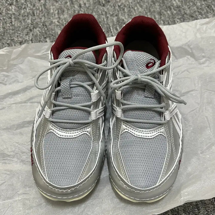 [BUNJANG] ASICS HyperSync Piedmont Grey Pure Silver 235 / 아식스 하이퍼싱크 피드몬트 그레이 퓨어 실버 235