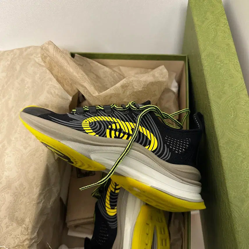 [BUNJANG] Gucci Run Sneakers (Size 35) / 구찌 런스니커즈 35사이즈 (220-225)