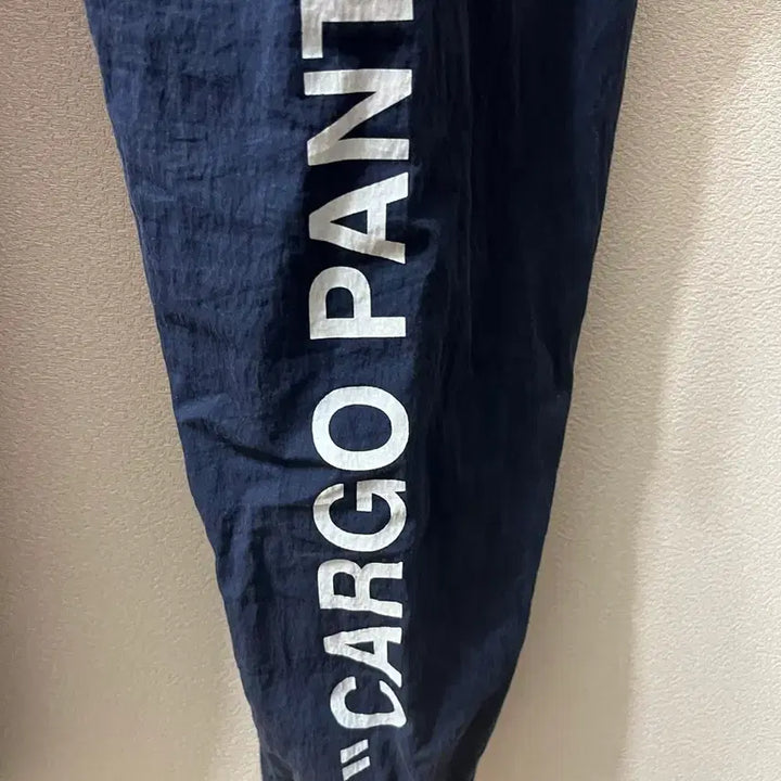 [BUNJANG] Off-White Parachute Cargo Jogger Pants (Navy, Size 36) / 오프화이트 네이비 파라수트 카고 조거 팬츠 (36)