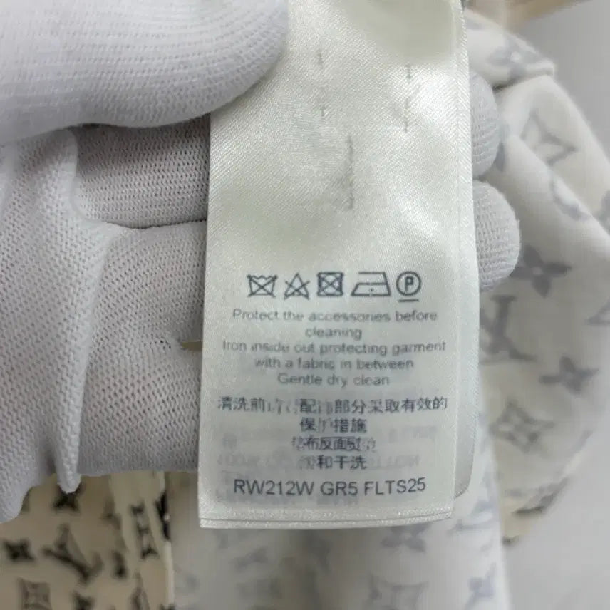 [BUNJANG] Louis Vuitton LV Logo Short Sleeve T-Shirt White XL / [XL]루이비통 LV로고 반팔티