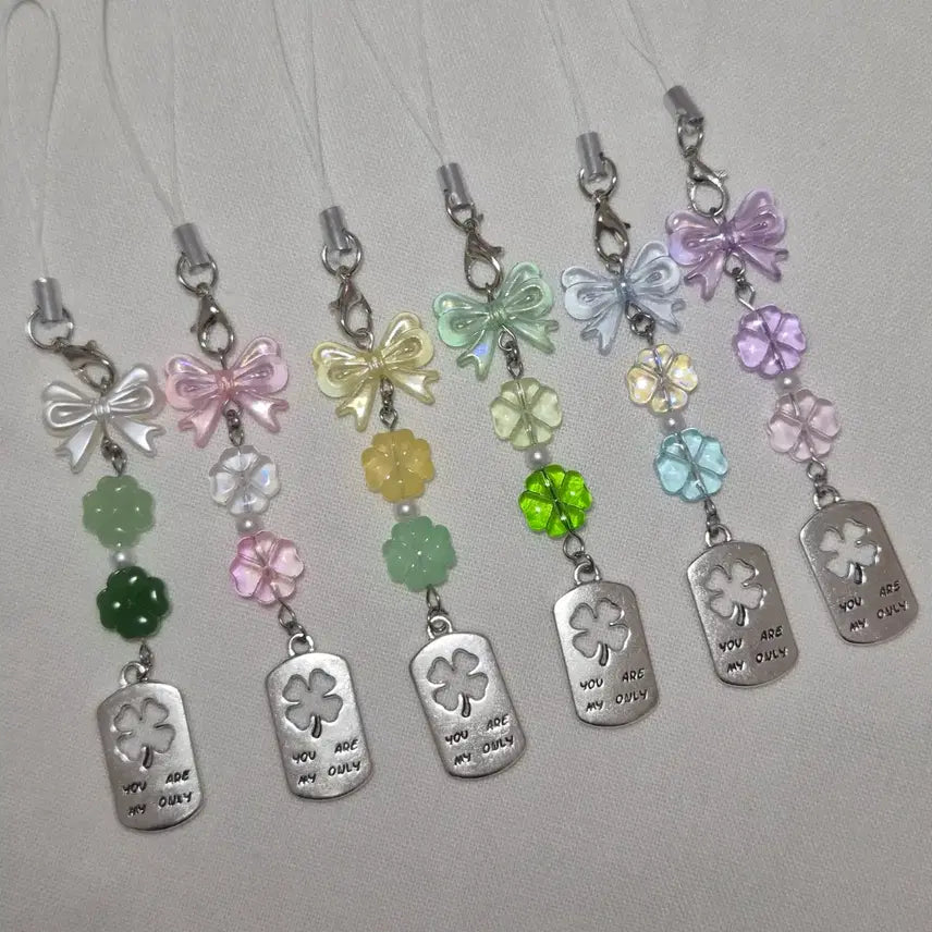 [BUNJANG] Ribbon Clover Beaded Keychain / 리본클로버키링 비즈키링
