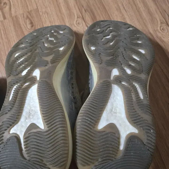 [BUNJANG] Adidas Yeezy Boost 380 / [270] 이지부스트 380