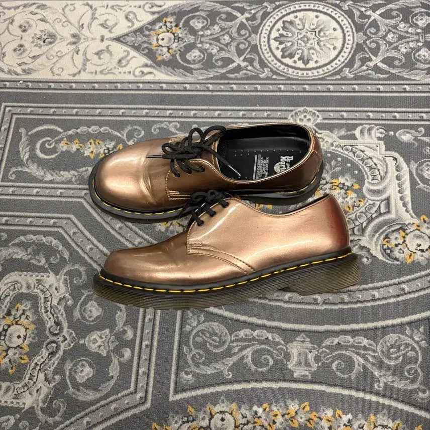 [BUNJANG] Dr. Martens 1461 Rose Gold Derby Shoes / 닥터마틴 1461 로즈골드 더비