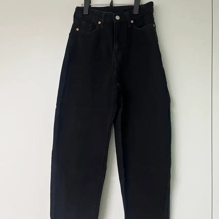 [BUNJANG] H&amp;M Balloon Fit Black Jeans / H&amp;M 벌룬핏 블랙 청바지
