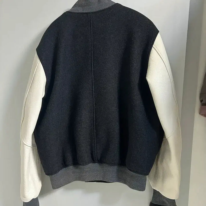 [SOLD OUT] [4] 23fw 브라운야드 바시티