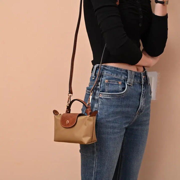 [BUNJANG] Longchamp Nylon and Cowhide Leather Clutch and Shoulder Bag / 롱샴 클러치백 숄더백 카키  나일론 소가죽 여성
