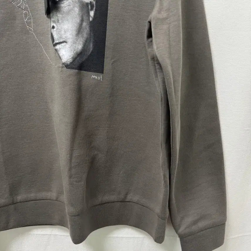 [BUNJANG] Giorgio Armani Sweatshirt Khaki / 조르지오 아르마니 맨투맨 카키 50