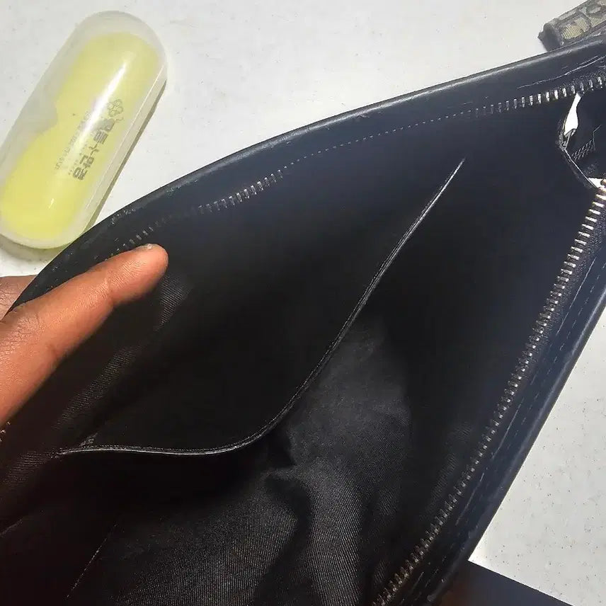 [BUNJANG] Louis Vuitton Clutch / 루이비통 클러치