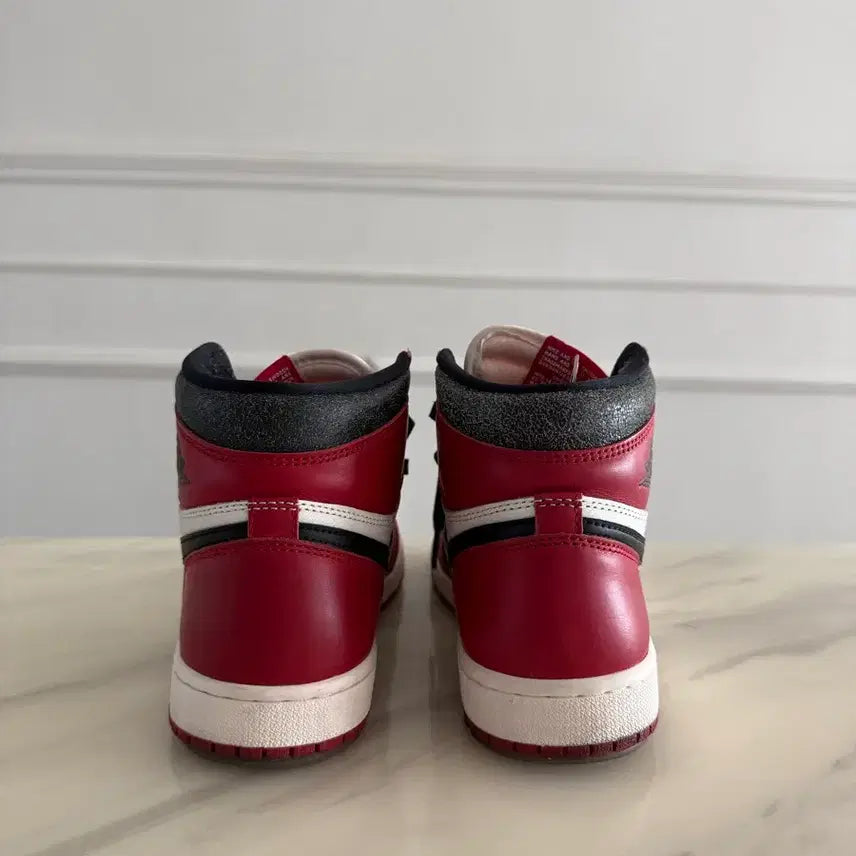 [BUNJANG] Nike Jordan 1 High Chicago 2022 / 나이키 조던1 하이 시카고 2022 255