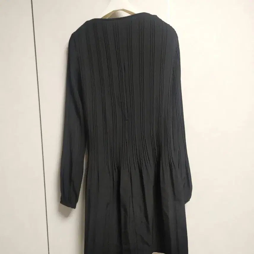 [BUNJANG] Maje Pleated Mini Dress / 마쥬 플리츠 원피스