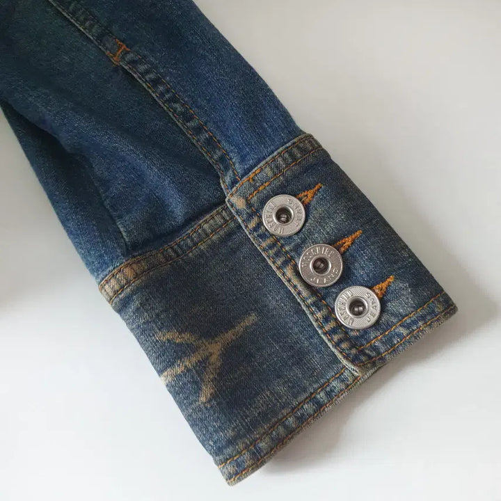 [BUNJANG] Moschino Y2K Patchwork Washed Denim Jacket / 모스키노 Y2K 패치워크 워싱 데님 자켓 청자켓