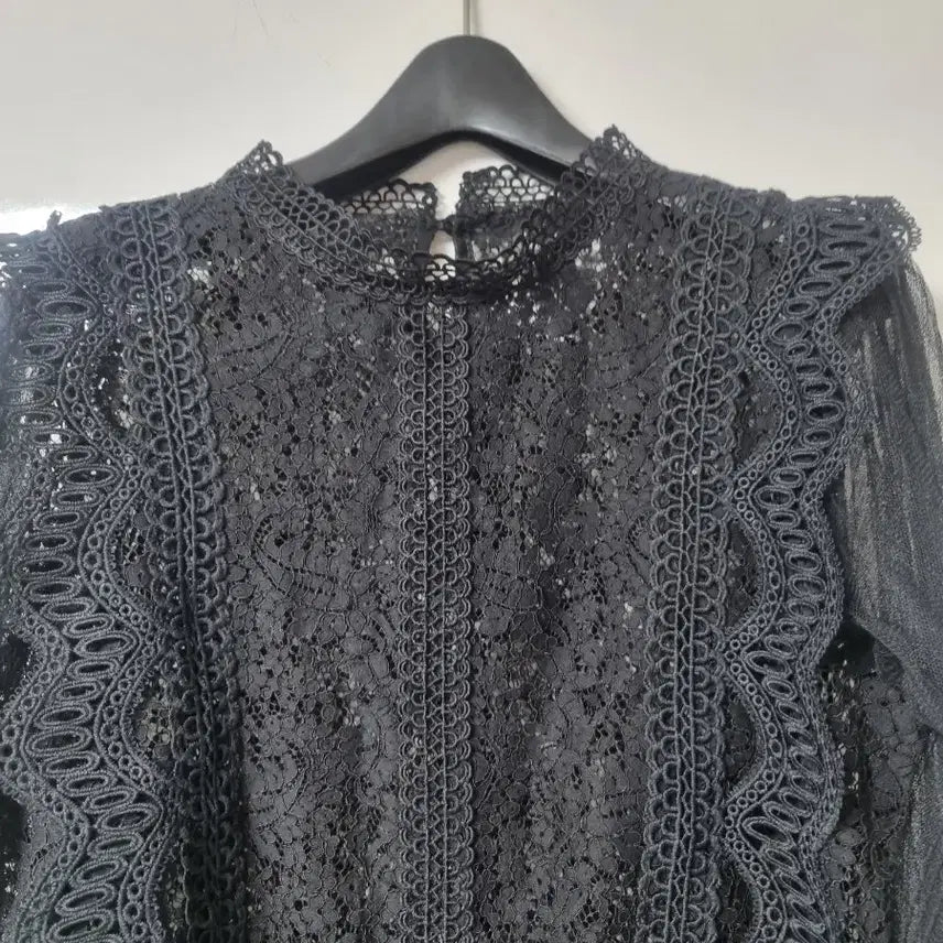 [BUNJANG] Black Lace See-through Blouse 55 / 블랙 레이스 시스루 블라우스 55  새것수준컨디션