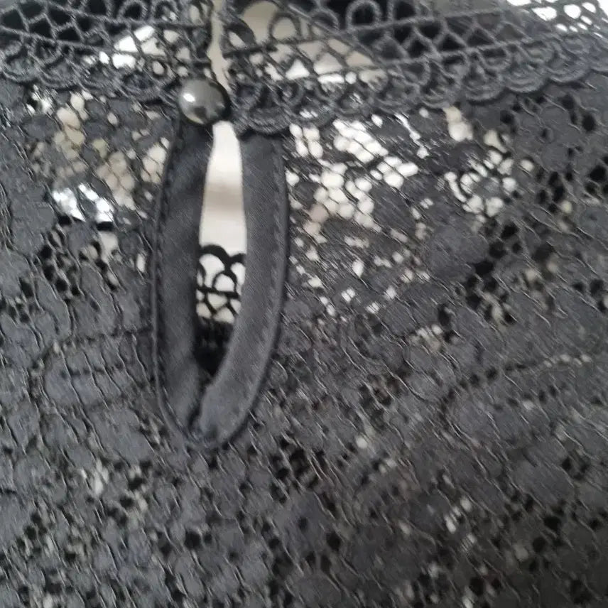 [BUNJANG] Black Lace See-through Blouse 55 / 블랙 레이스 시스루 블라우스 55  새것수준컨디션