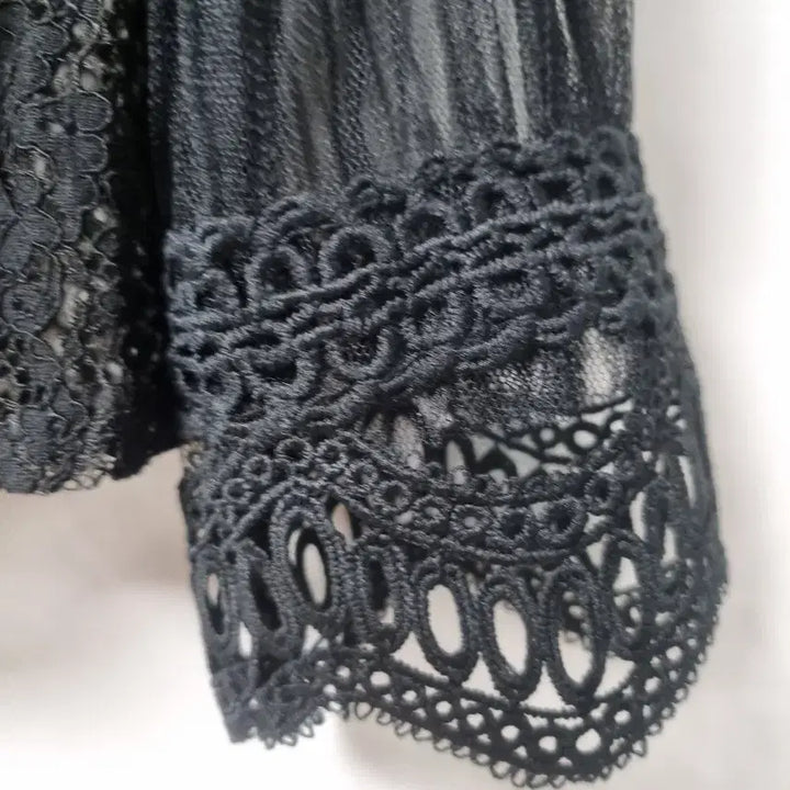 [BUNJANG] Black Lace See-through Blouse 55 / 블랙 레이스 시스루 블라우스 55  새것수준컨디션
