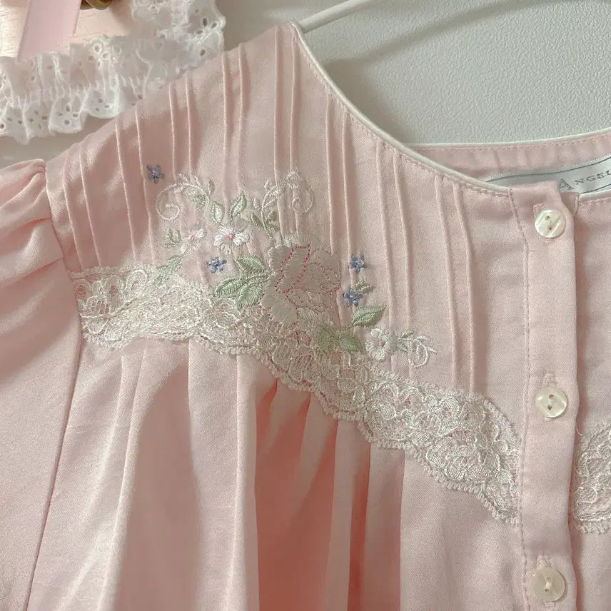 [BUNJANG] Vintage Rose Lace Short-Sleeve Top / 빈티지 반팔 의류 장미 레이스