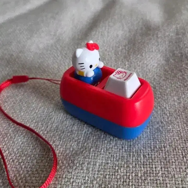 [SOLD OUT] 헬로키티 키캡 키링