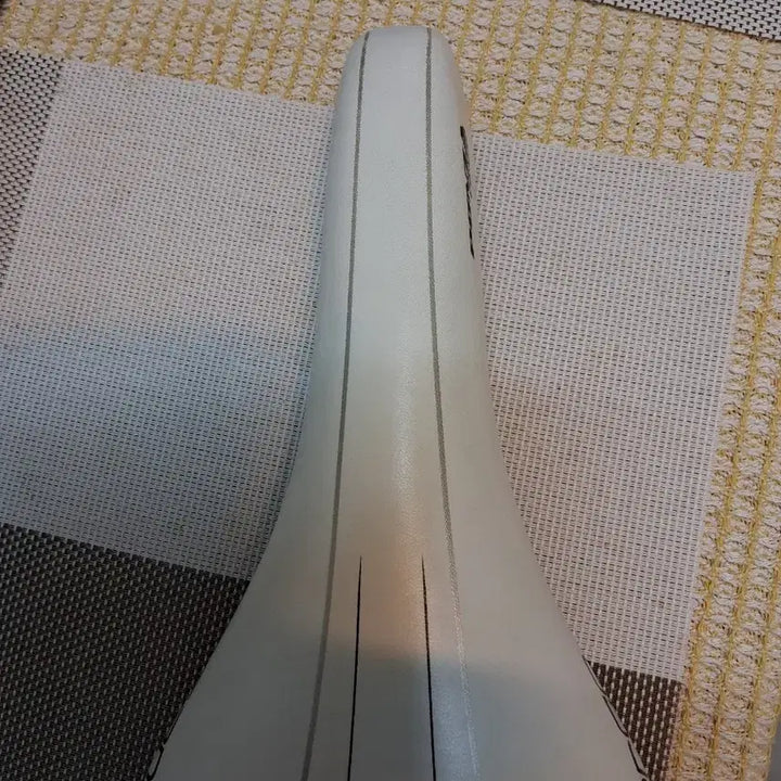 [BUNJANG] San Marco Ponza Power Saddle (White, 1935 Vintage) / 90년 역사 이태리 산마르코 폰자 파워 안장 정품 보증.초 깔끔