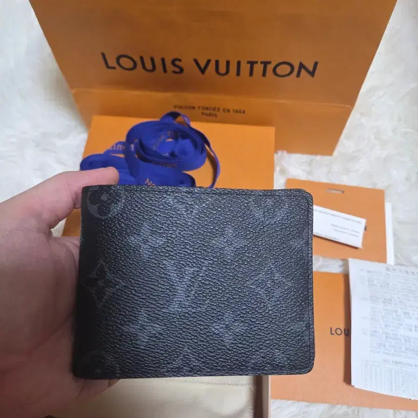 [BUNJANG] Louis Vuitton Eclipse Multiple Wallet / (새상품급) 26년식 루이비통 이클립스 멀티플 반지갑