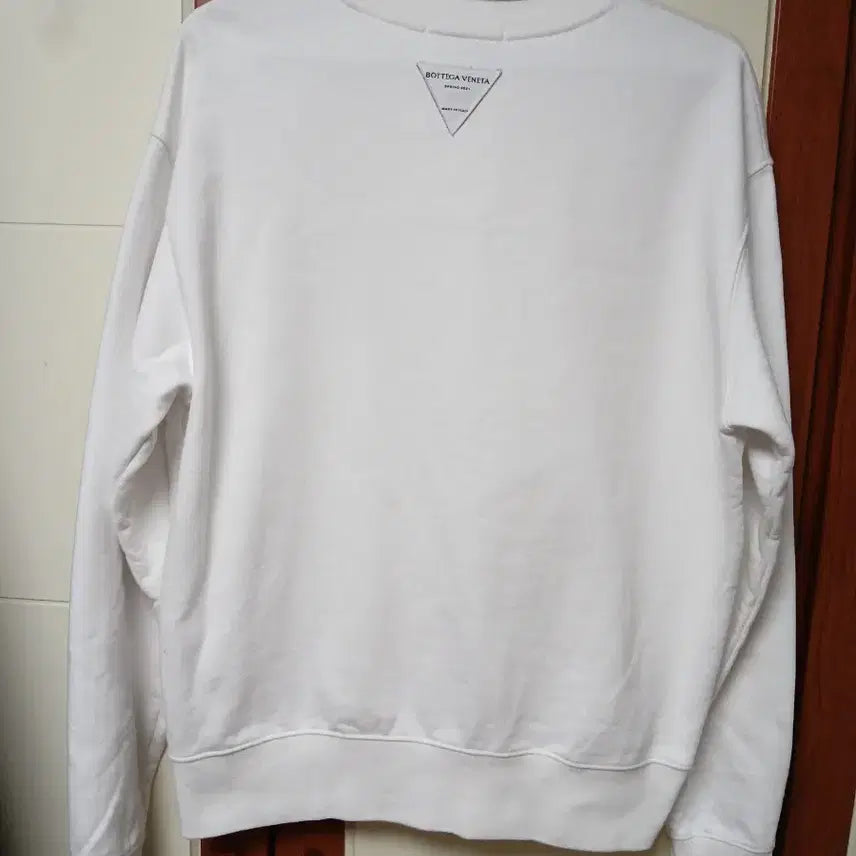 [SOLD OUT] 보테가 베네타 화이트 로고 맨투맨