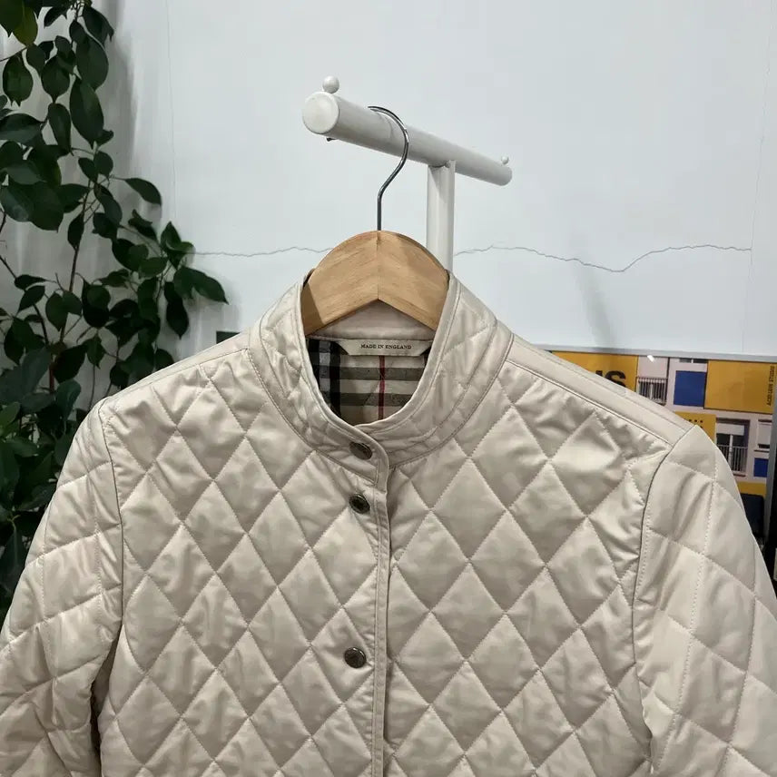 [BUNJANG] Burberry Woman Quilted Jacket S / 버버리 우먼 퀼팅 자켓 S