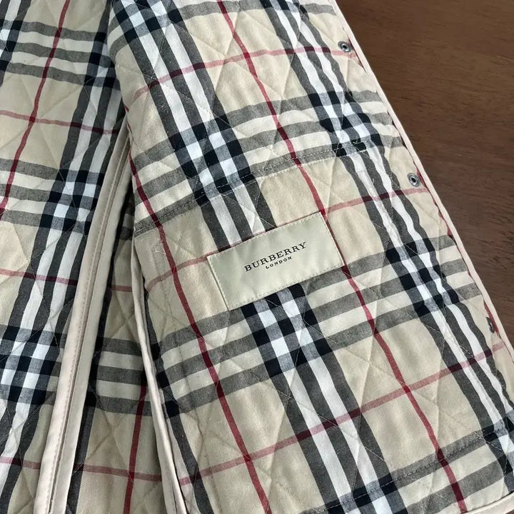 [BUNJANG] Burberry Woman Quilted Jacket S / 버버리 우먼 퀼팅 자켓 S