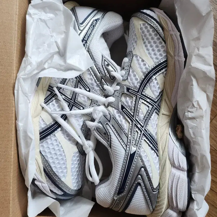 [BUNJANG] Asics GEL-CUMULUS 16 Running Shoes / asics GEL-CUMULUS 16