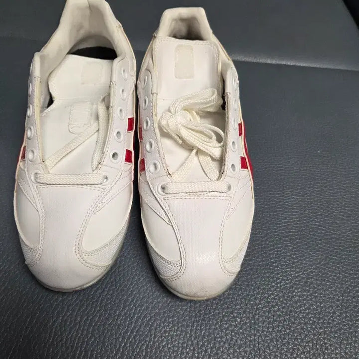 [BUNJANG] Asics Baseball Cleats 230 / 아식스 야구화 230
