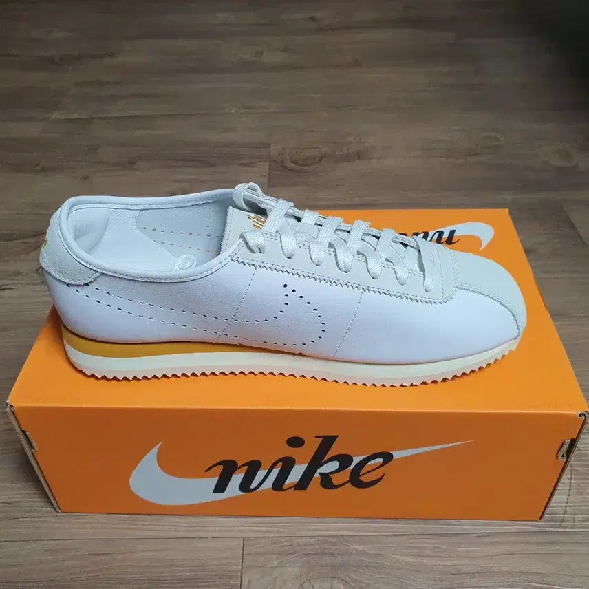 [BUNJANG] Nike Cortez 270 Sneakers / (새제품)나이키 코르테즈 270