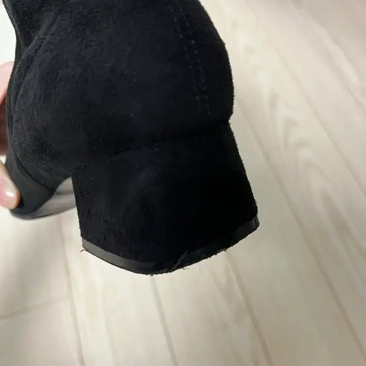 [BUNJANG] Sera Suede Ankle Boots / 세라 스웨이드 앵클 부츠