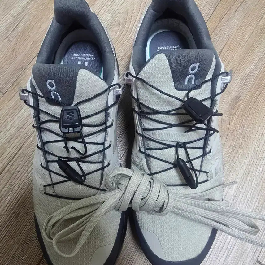 [BUNJANG] On Running Cloudwander Waterproof Sand Black EU 40 (250) / 온러닝 클라우드원더 워터프루프 샌드 블랙 색상 EU 40(250)