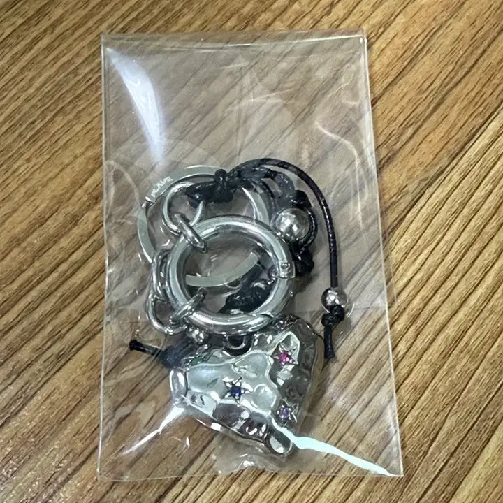 [SOLD OUT] 플레이브 웨이포럽 키링