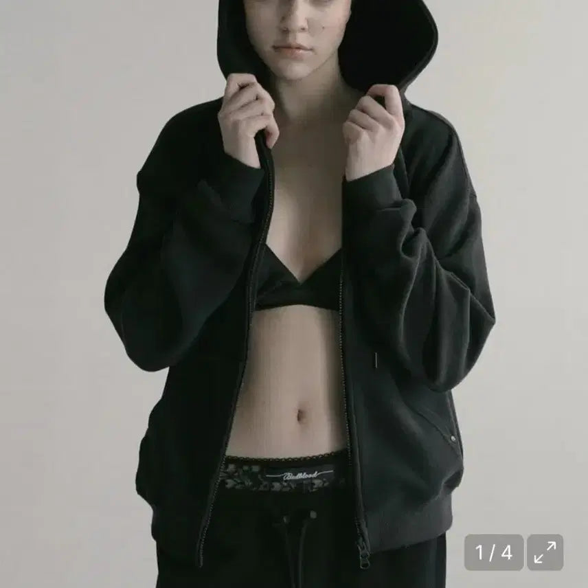 [BUNJANG] Bad Blood Beyond Soft Cropped Hoodie Black / 배드블러드 비욘드 소프트 후드집업 블랙