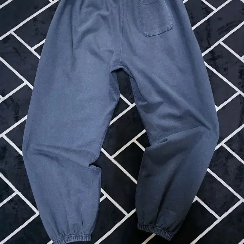 [BUNJANG] Artifcts Garment Dyed Vintage Heavy Sweatpants L Navy / 아트이프액츠 가먼트다이 빈티지 헤비 스웻팬츠 L 네이비