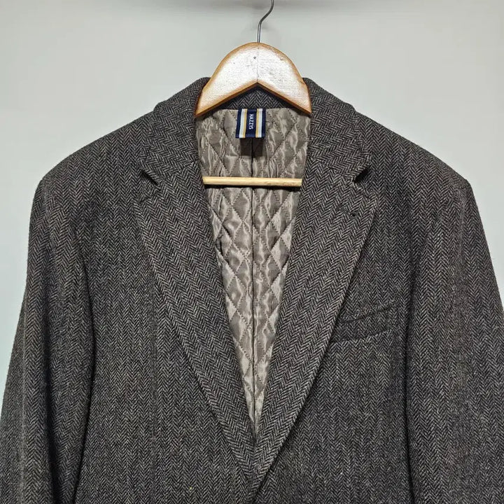 [BUNJANG] Hazzys Shetland Herringbone Wool Tweed Jacket / 헤지스 셔틀랜드 헤링본 울 트위드 자켓 105사이즈