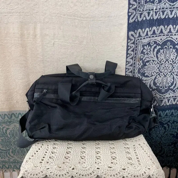 [BUNJANG] Calvin Klein CK Black Boston Bag Duffel Bag / [F] 캘빈클라인 CK 블랙 보스턴백 더플백 여행가방