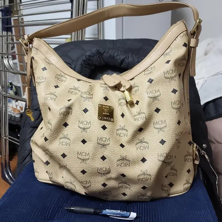 [BUNJANG] MCM Logo Shoulder Bag / MCM 로고 숄더백