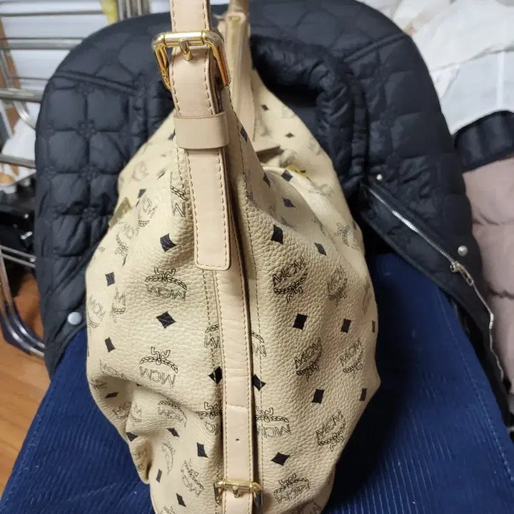 [BUNJANG] MCM Logo Shoulder Bag / MCM 로고 숄더백
