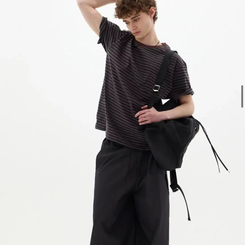 [BUNJANG] Le Havre Phantom Stripe Round T-Shirt Brown / 르아브 팬텀 스트라이프 라운드 티셔츠 브라운