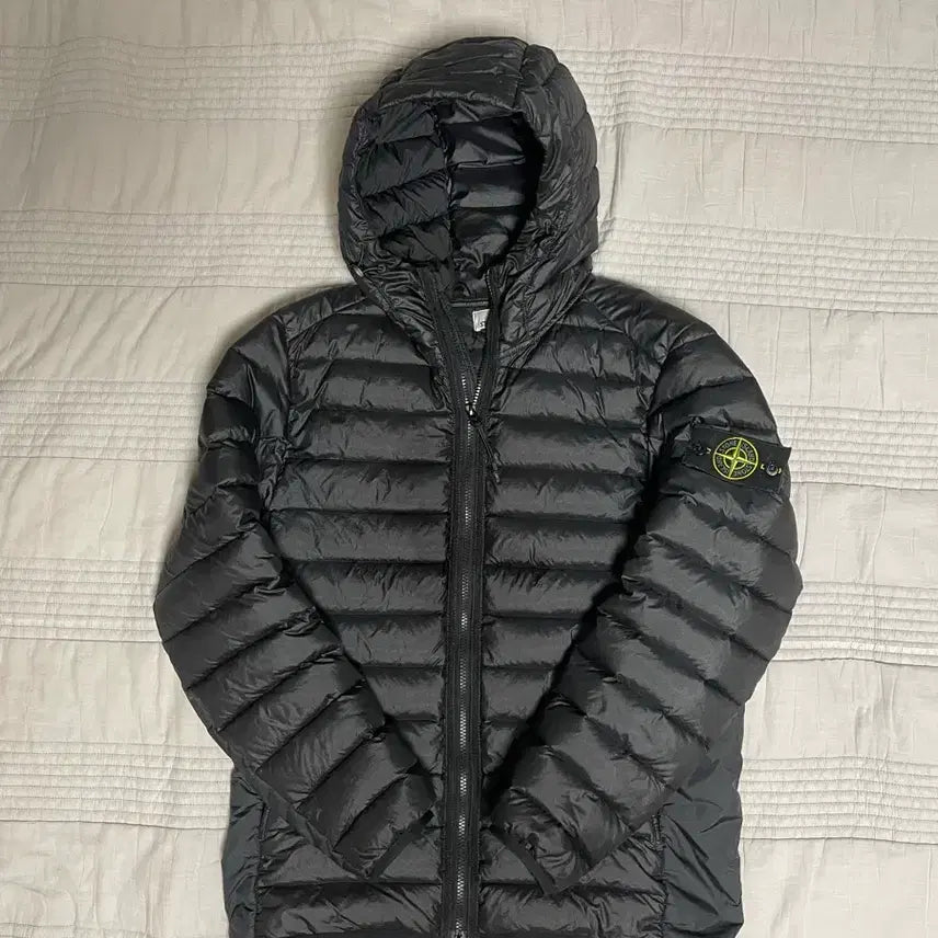 [BUNJANG] Stone Island Room Woven Lightweight Padded Jacket / [정품] 스톤아일랜드 룸우븐 경량패딩 24FW