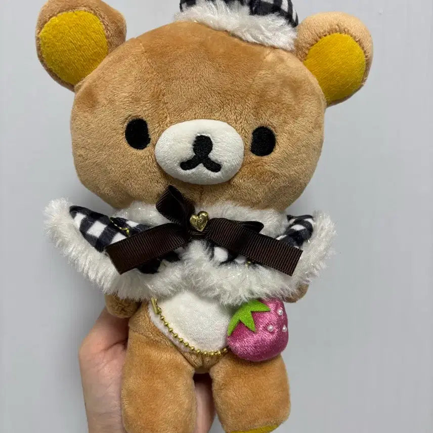 [BUNJANG] Classic Rilakkuma Strawberry Cape Plush Doll / 고전 리락쿠마 딸기 망토 인형