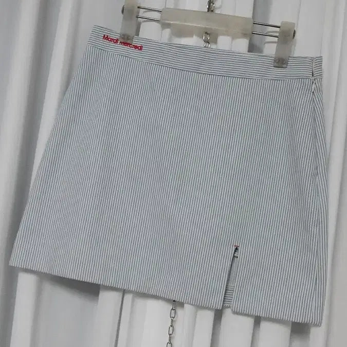 [BUNJANG] Mardi Mercredi Oxford Mini Skirt Sky Red Stripe / 마르디 메크르디 옥스포드 미니 스커트 스트라이프 스카이 레드 M