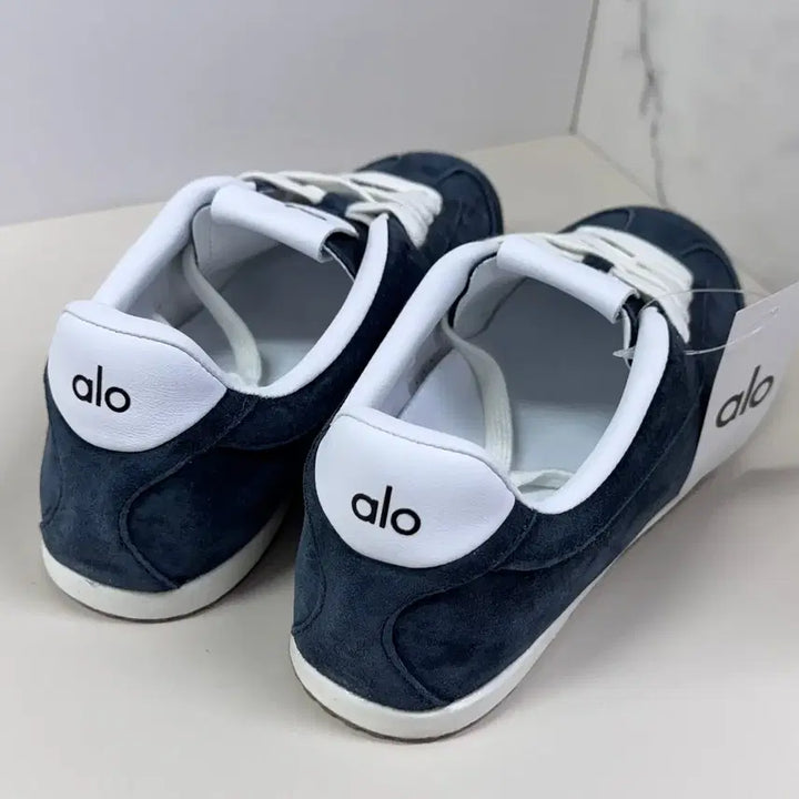 [BUNJANG] Alo Yoga Sunset Sneakers Navy / [특가/새상품]알로 요가 선셋 스니커즈 네이비 225~255
